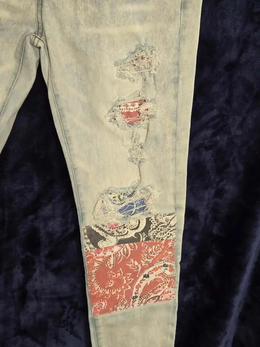 Amiri Pajama Art Patch Skinny Jeans in Light Vintage